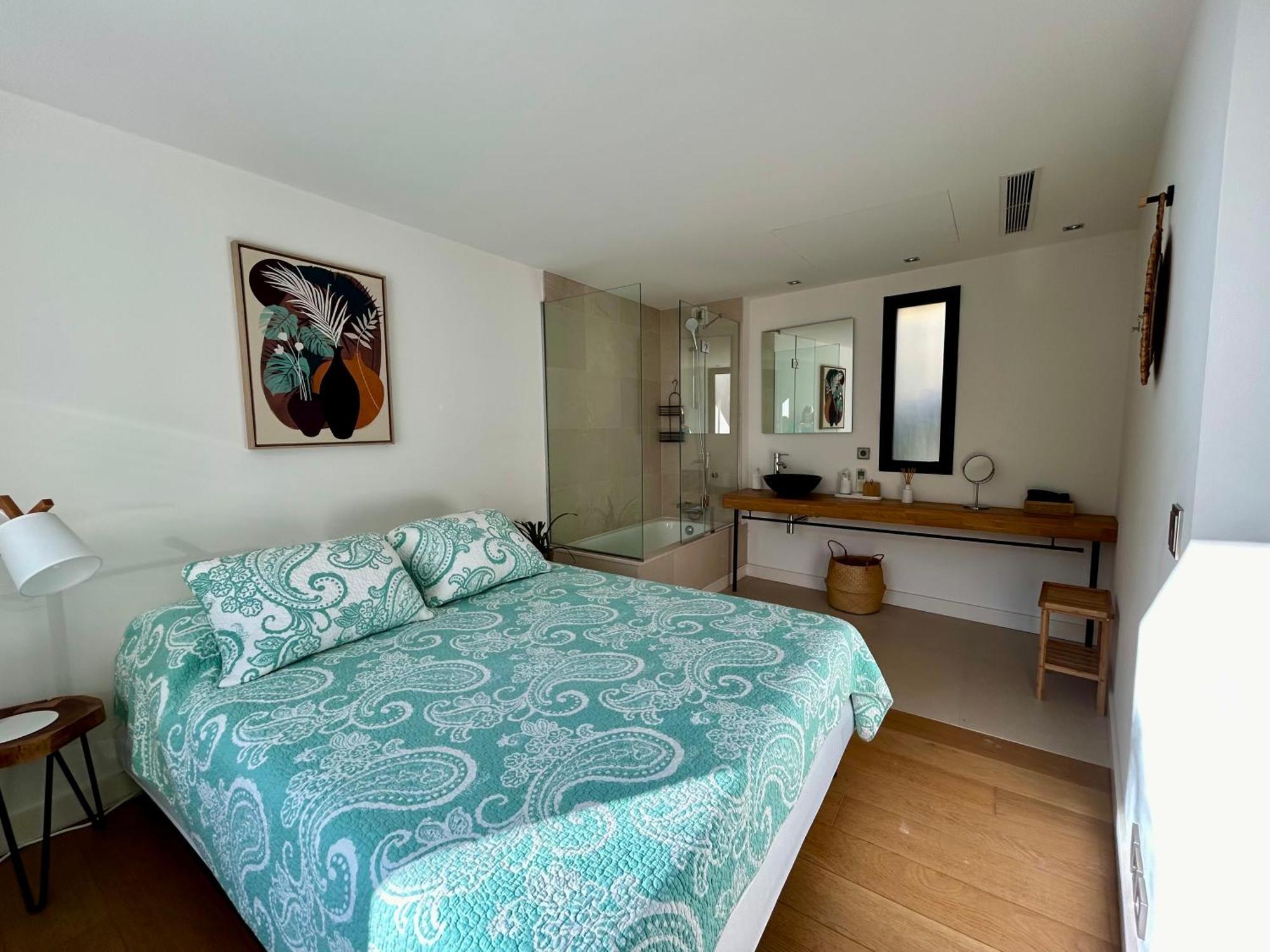 Rumah Bali Cannes Bagian luar foto
